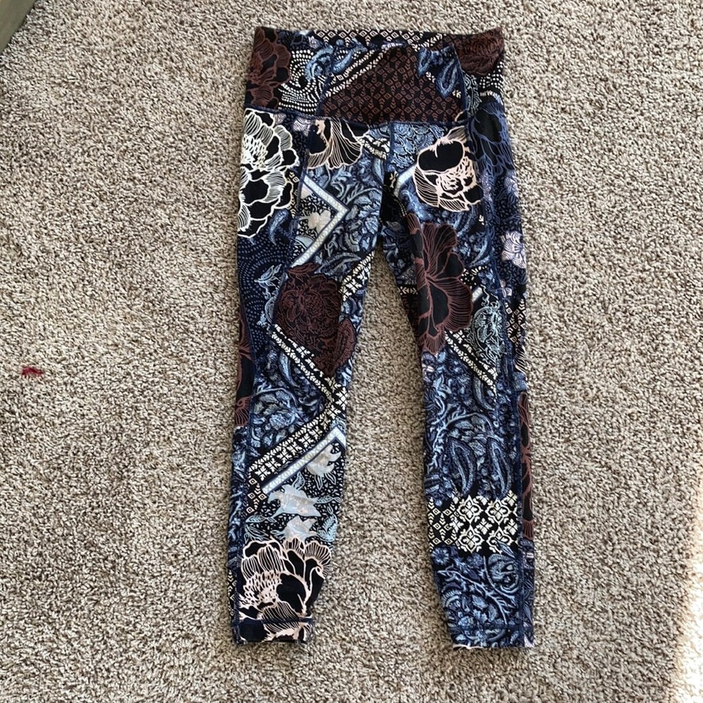 Athleta Patchwork Salutation 7/8 Tights - image 2